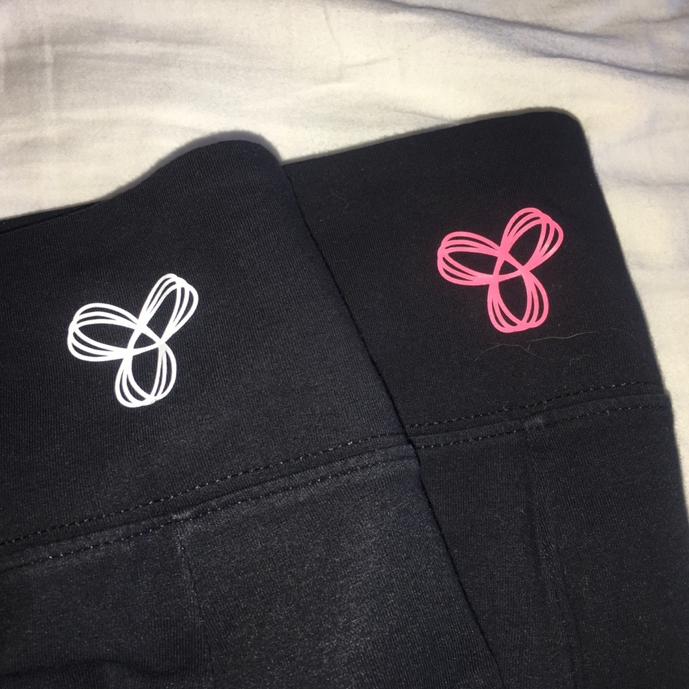 2 pairs TNA black leggings bundle !!